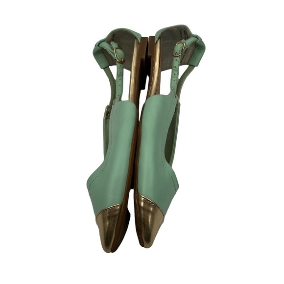 Yellow Box Brietta Blue Gold Pointed Cap Toe Flats Size 8 Women's - Picture 6 of 8